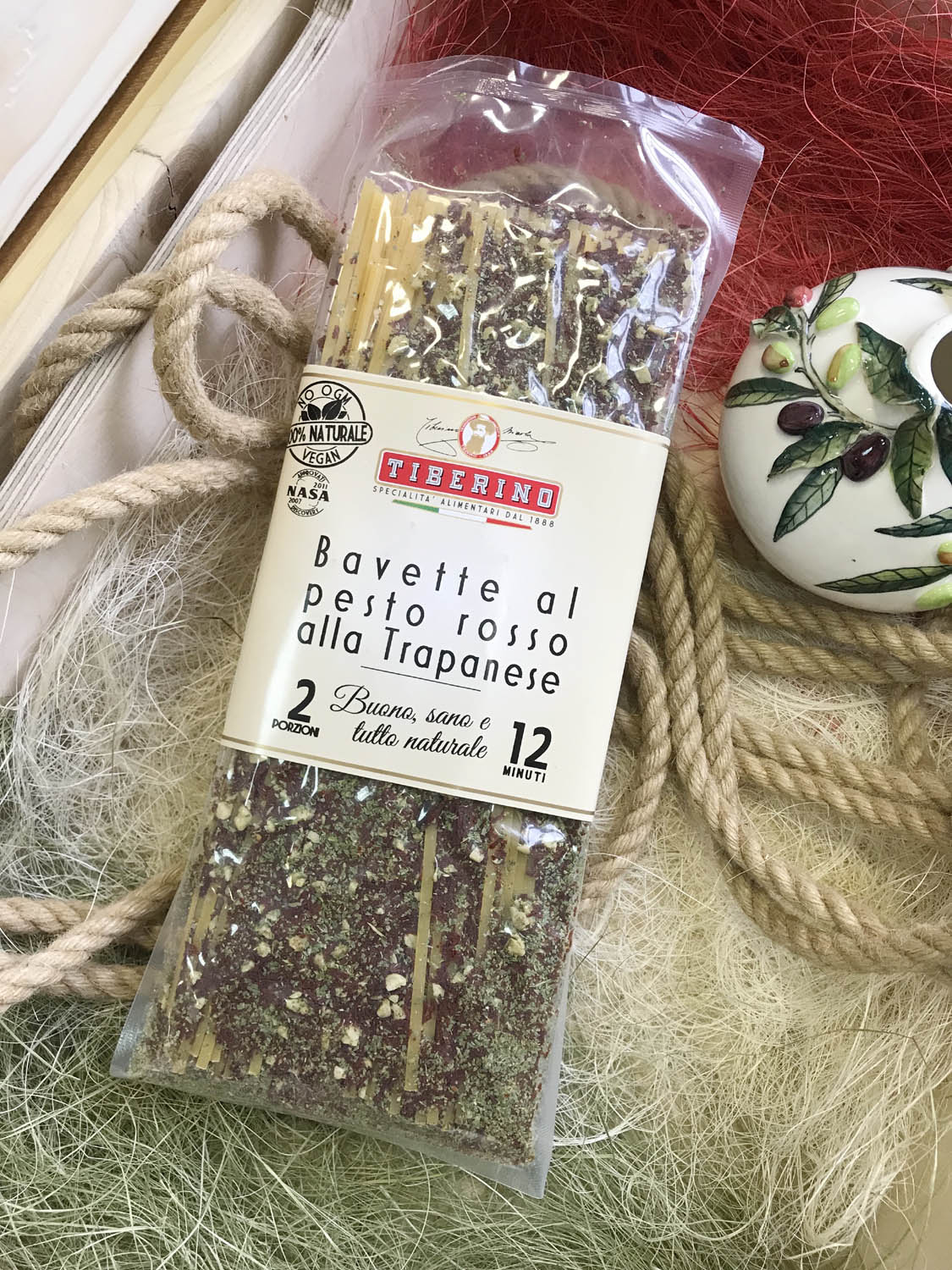 Паста баветте «Трапани» с красным песто