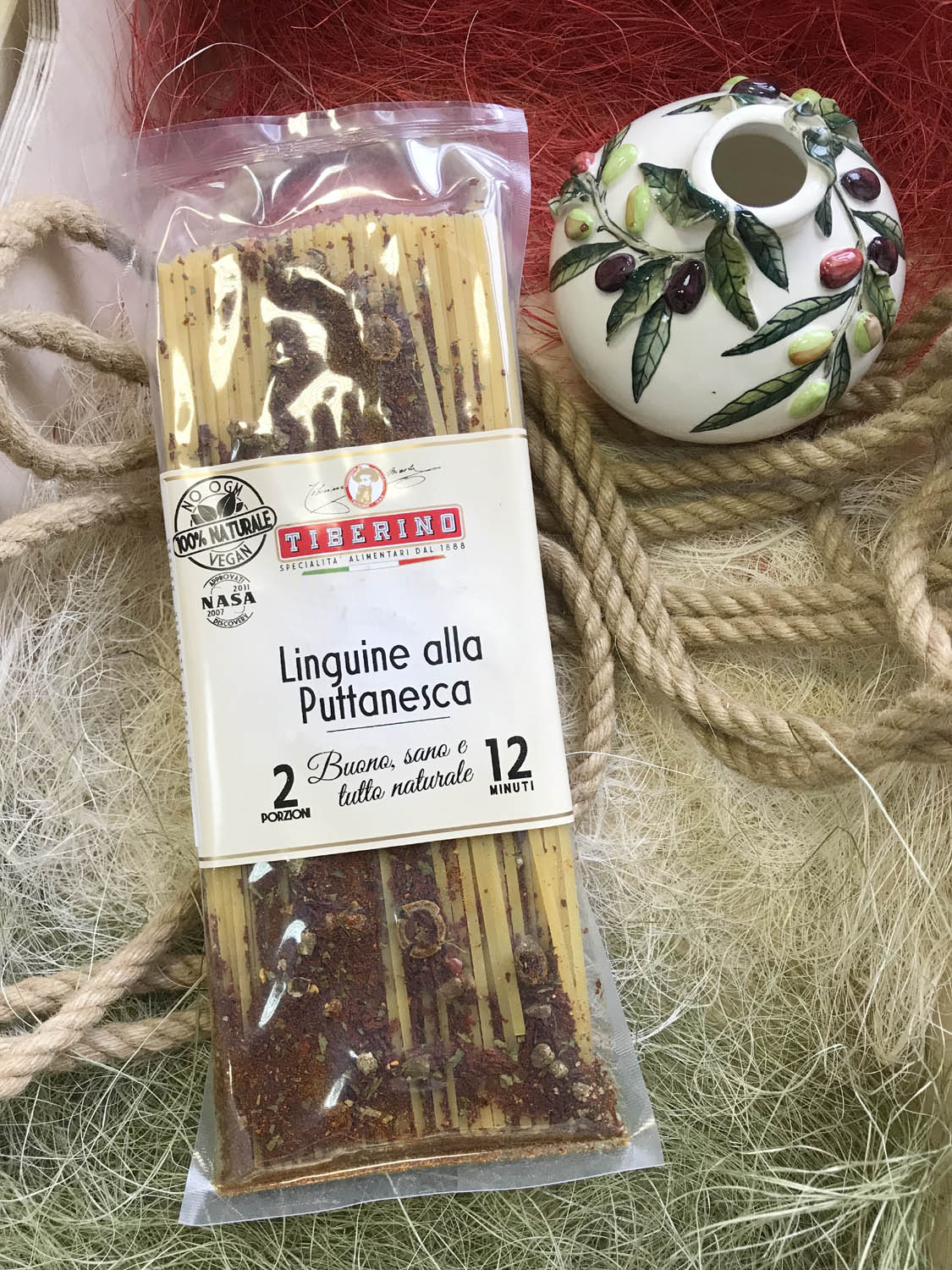 Паста лингвине с острым соусом «алла путтанеска»