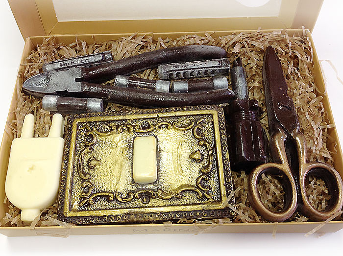 Набор фигурного шоколада "Электрик" . Купить интернет-магазине Olivaitalia