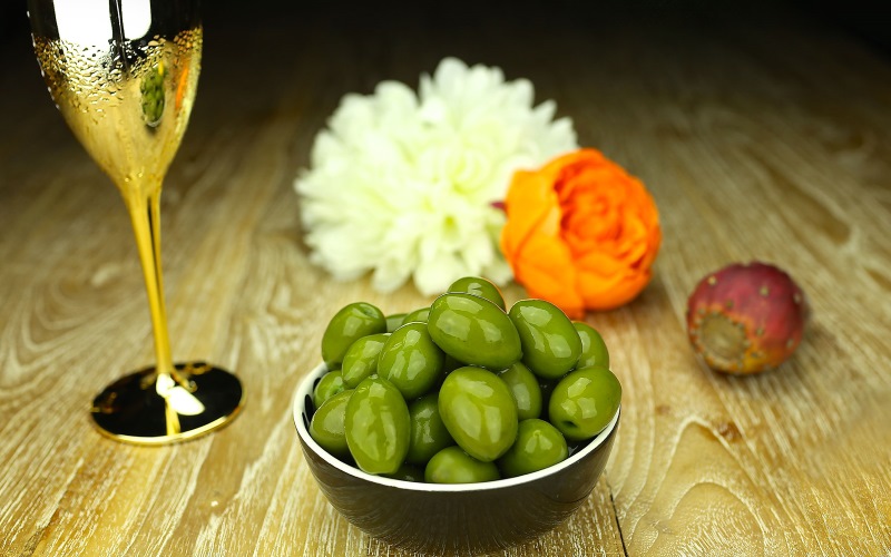 lucarelli - консервированные сицилийские оливки и маслины